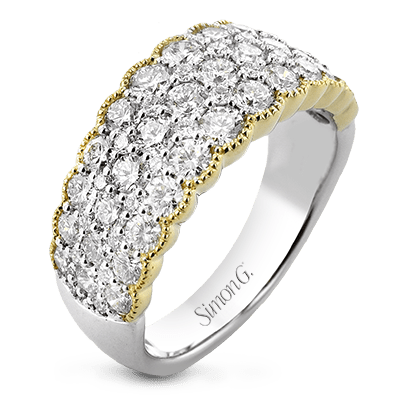Right Hand Ring in 18k Gold with Diamonds
