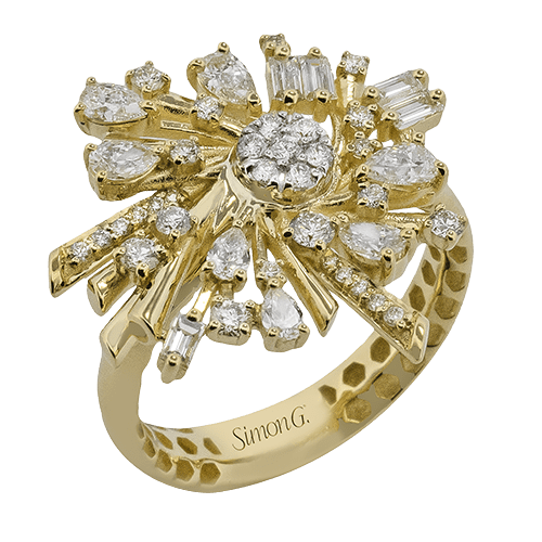 Right Hand Ring in 18k Gold with Diamonds
