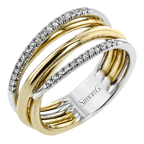 Right Hand Ring in 18k Gold with Diamonds