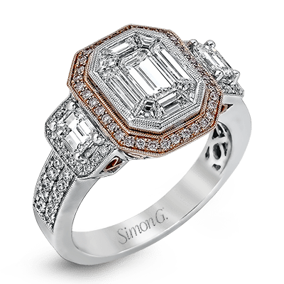 Engagement Ring in 18k Gold with Diamonds