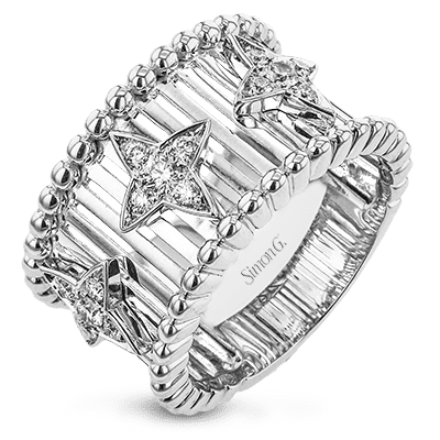 Right Hand Ring in 18k Gold with Diamonds