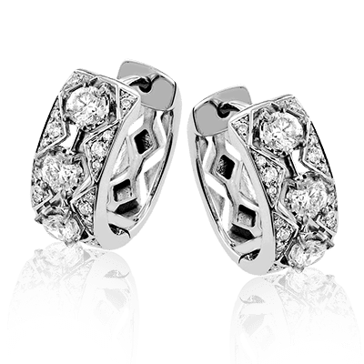 Hoop Earring in 18k Gold with Diamonds