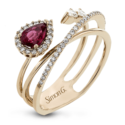 Color Ring in 18k Gold with Diamonds