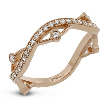 Right Hand Ring in 18k Gold with Diamonds
