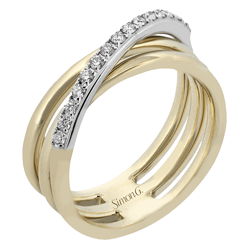 Right Hand Ring in 18k Gold with Diamonds