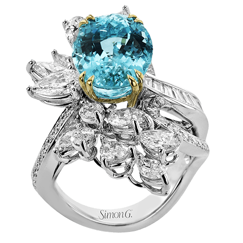 Color Ring in 18k Gold with Diamonds