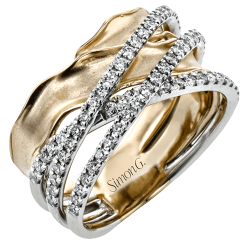 Right Hand Ring in 18k Gold with Diamonds