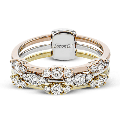 Right Hand Ring in 18k Gold with Diamonds