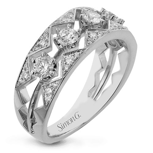 Right Hand Ring in 18k Gold with Diamonds