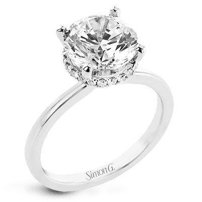 Engagement Ring in 18k Gold with Diamonds