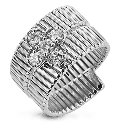 Right Hand Ring in 18k Gold with Diamonds