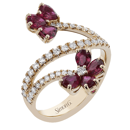 Color Ring in 18k Gold with Diamonds