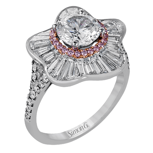 Engagement Ring in 18k Gold with Diamonds